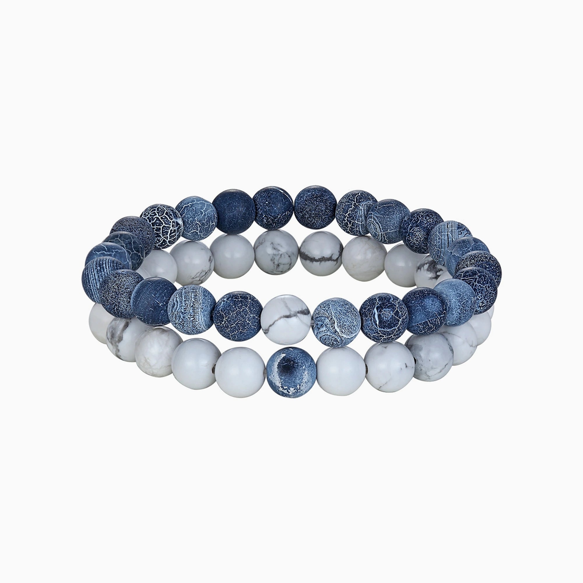Coppia Bracelet Set in Blau–Weiss – zwei Perlenarmbänder mit 8-mm-Perlen auf hellem Hintergrund