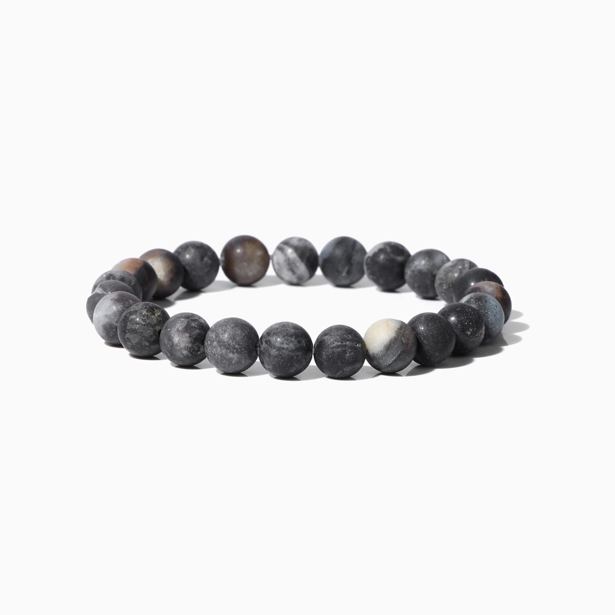 Pietra Bracelet in Anthrazit meliert – Perlenarmband mit 8-mm-Perlen auf hellem Hintergrund